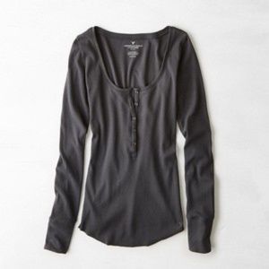 American Eagle Long Sleeve Henely XS